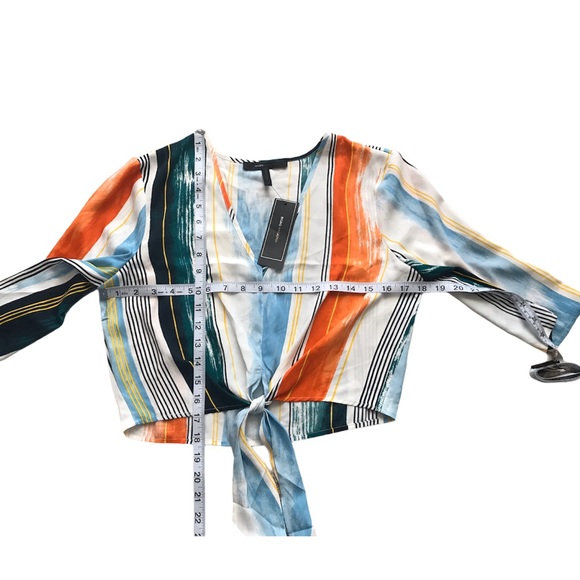 BCBGMaxAzria Knot Front 3/4 Sleeve Woven Top, S - Picture 8 of 8